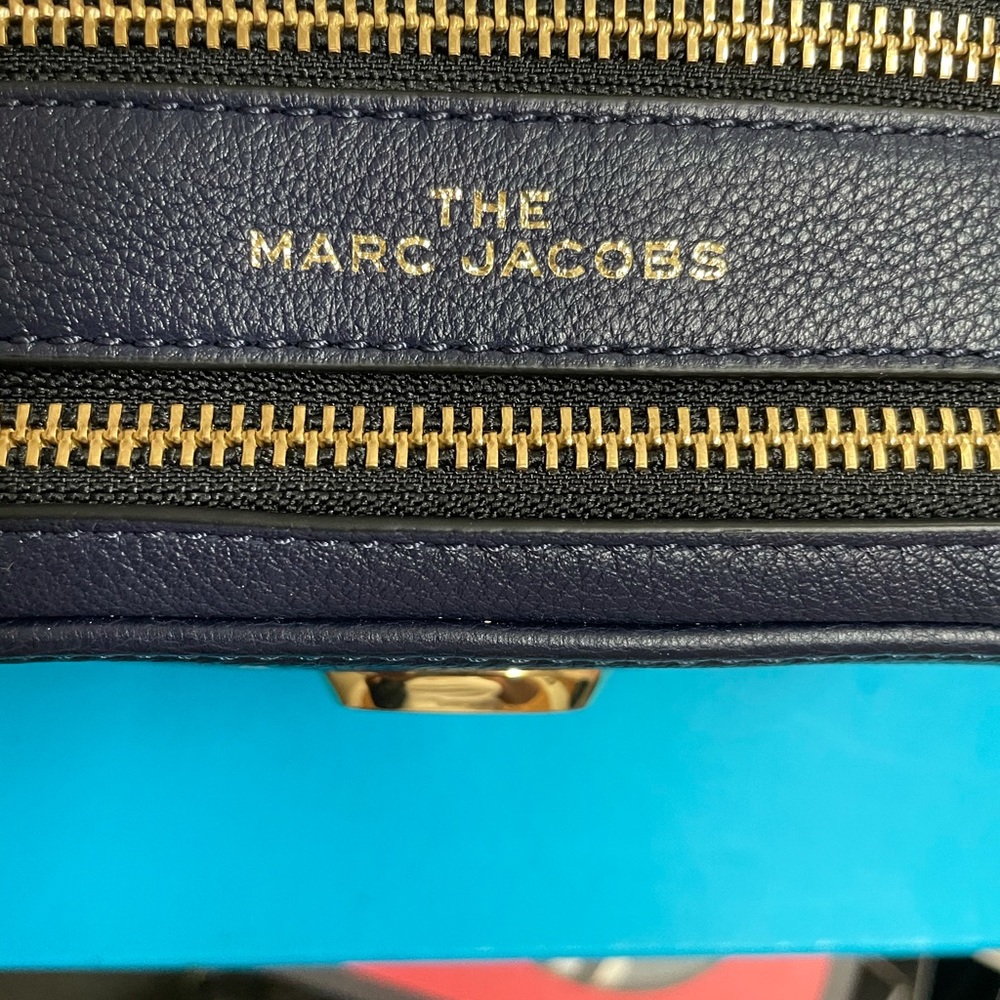 MARC JACOBS💙💙 - Picture 3 of 9